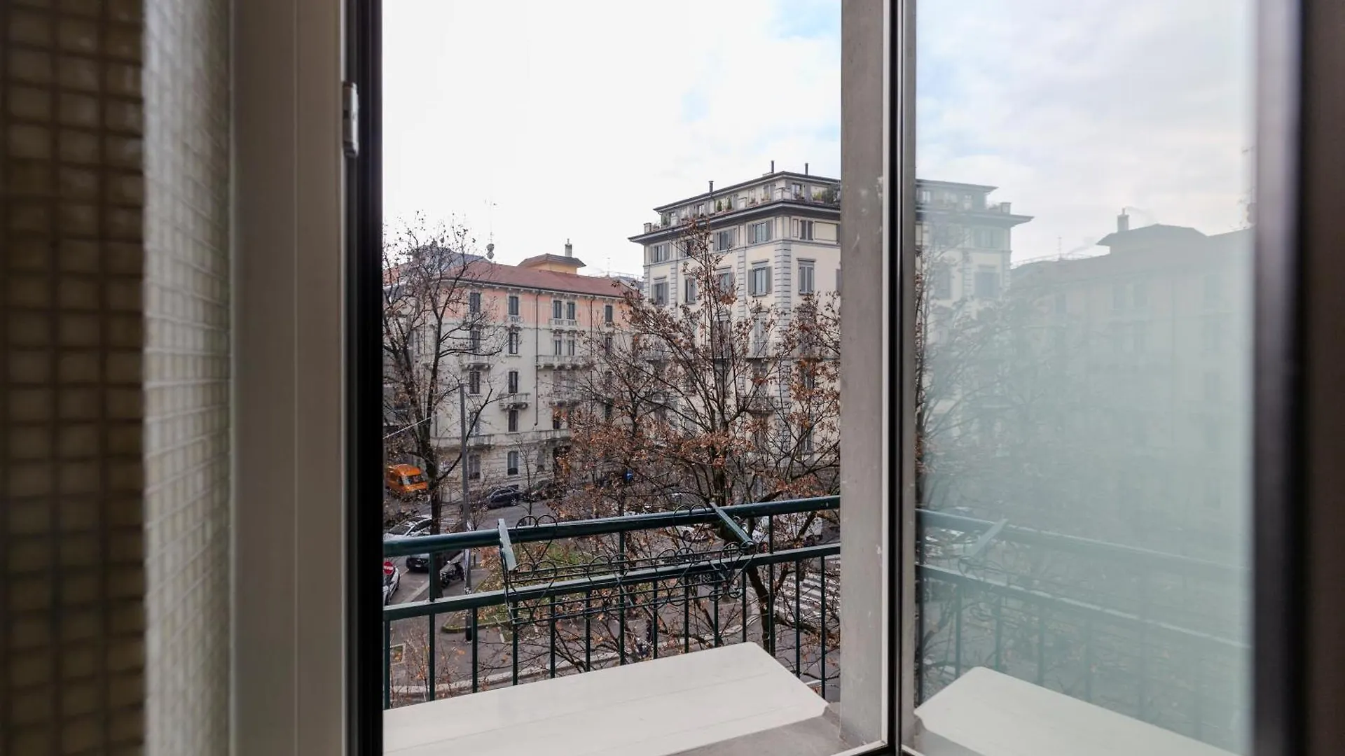 Arena Modern Apartment Milan Italy