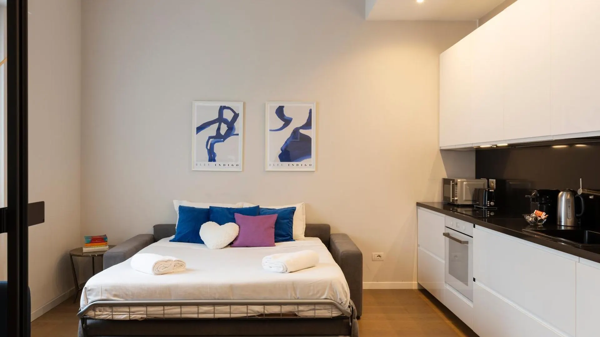 Arena Modern Apartment Milan