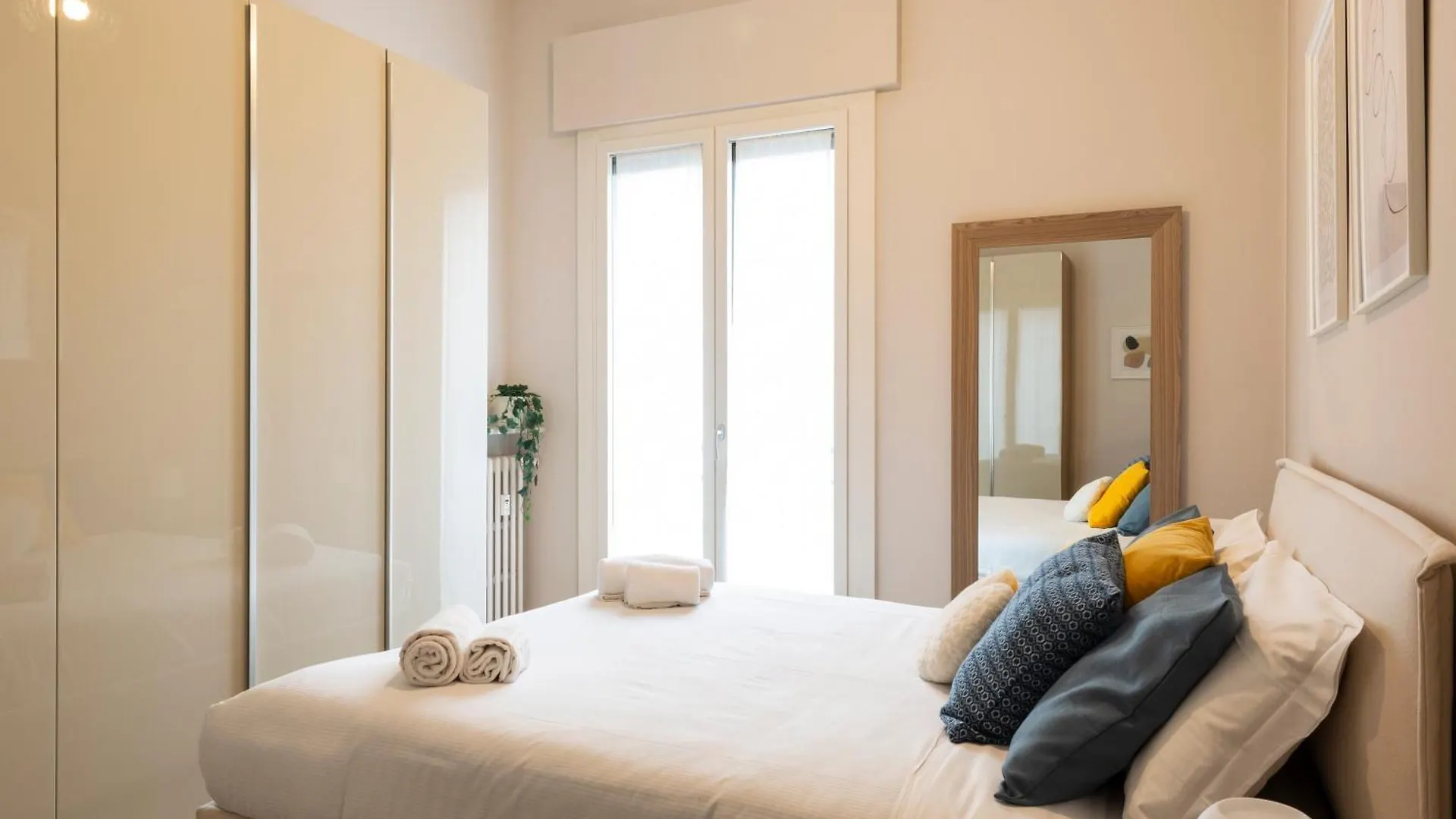 Arena Modern Apartment Milan