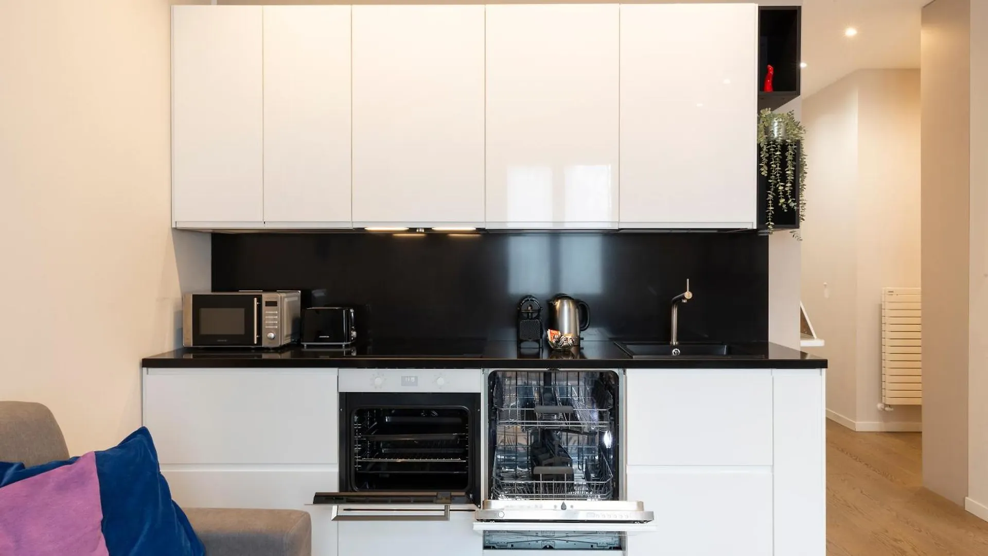 Arena Modern Apartment Milan